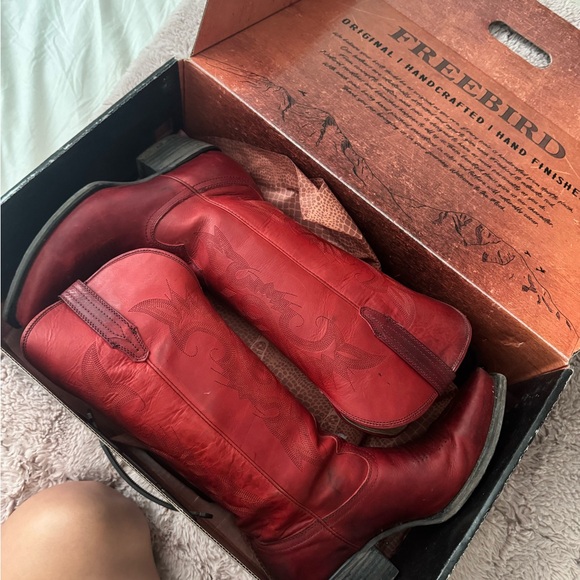Freebird Crimson Leather Boots - Picture 4 of 7